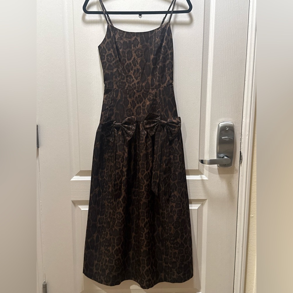 Moon River Leopard Drop Waist Midi Dress in Brown Size S NWT - Picture 8 of 8